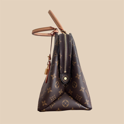 Grand Palais Louis Vuitton