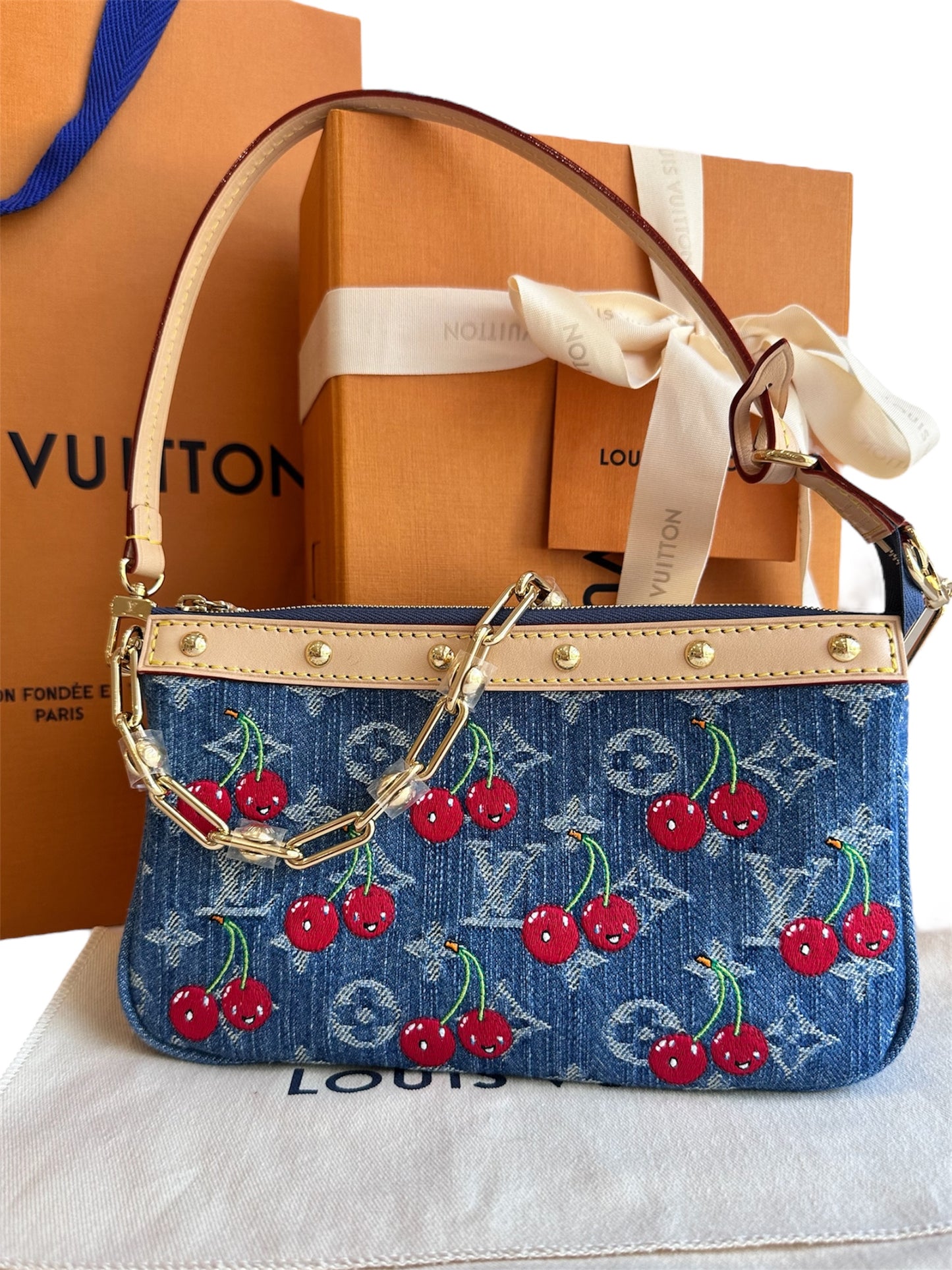 Pochette Accessoires Louis Vuitton x Takashi Murakami