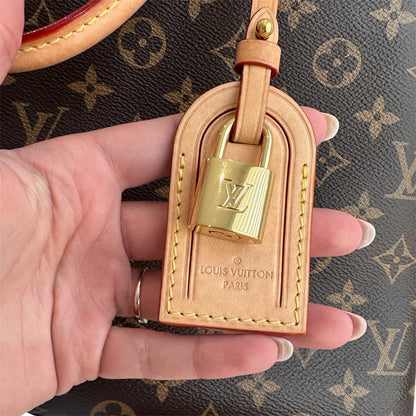 Grand Palais Louis Vuitton