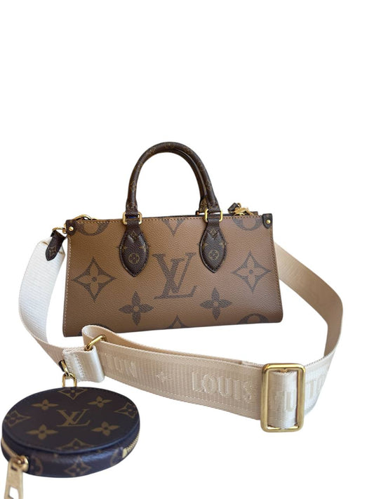 Louis Vuitton Onthego East West in tela monogram reverse